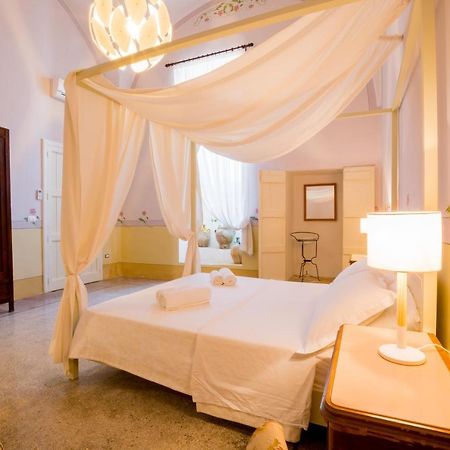 Bed and Breakfast Palazzo Ashian Акварика-дель-Капо Экстерьер фото