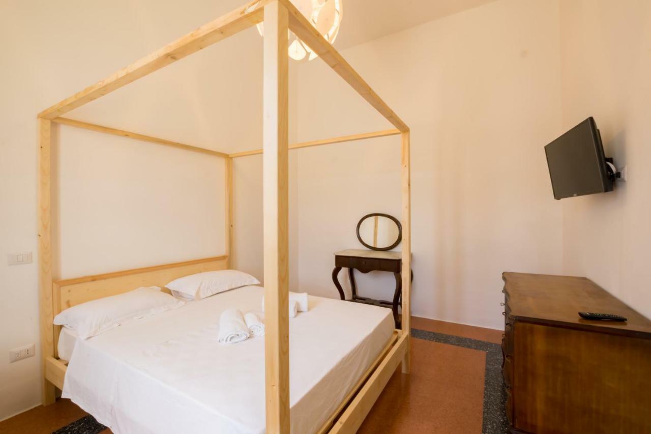 Bed and Breakfast Palazzo Ashian Акварика-дель-Капо Экстерьер фото
