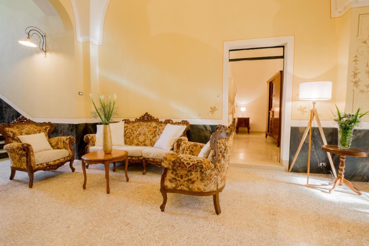 Bed and Breakfast Palazzo Ashian Акварика-дель-Капо Экстерьер фото